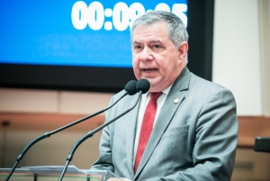 Mário Motta cobra transparência e garantia de direitos a idosos no transporte interestadual